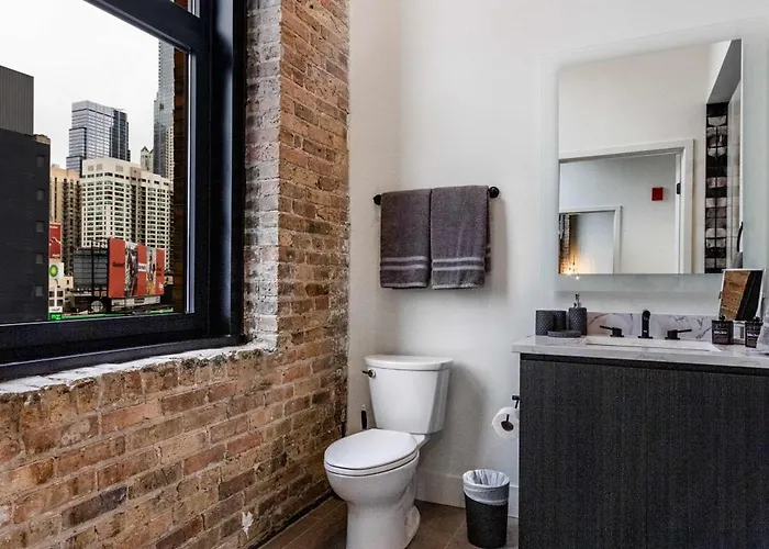 River North Rooftop With In And Out Parking 6 Chicago